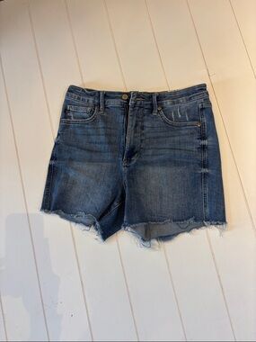 Judy Blue High Rise Jean Shorts! Large